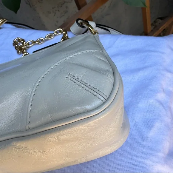 Prada Re-Edition 2002 Medium Leather Shoulder Bag - Picture 14 of 17